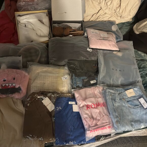 brand new everything, dresses coats pants shirts shoes coats all have tags - Picture 3 of 4